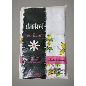 Dantrel Dan River Vtg Pillowcases 2pc Set 42x36 Floral Yellow White USA NOS Pack